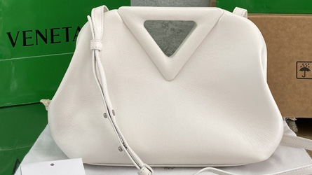 
				Bottega Veneta - Bag
				Bags